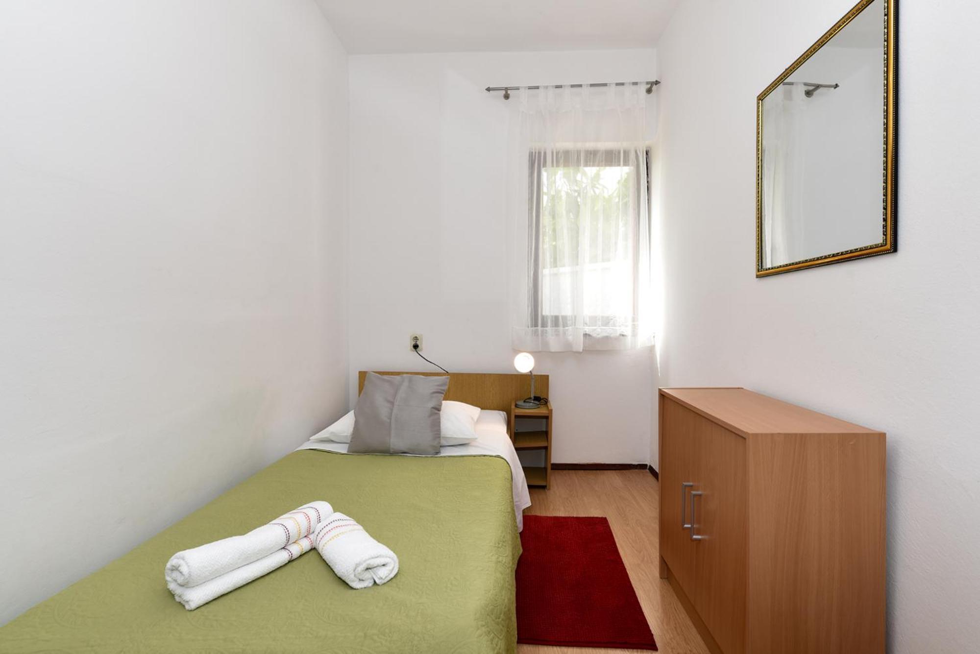 Apartment Zeljko 34 Pula Bagian luar foto