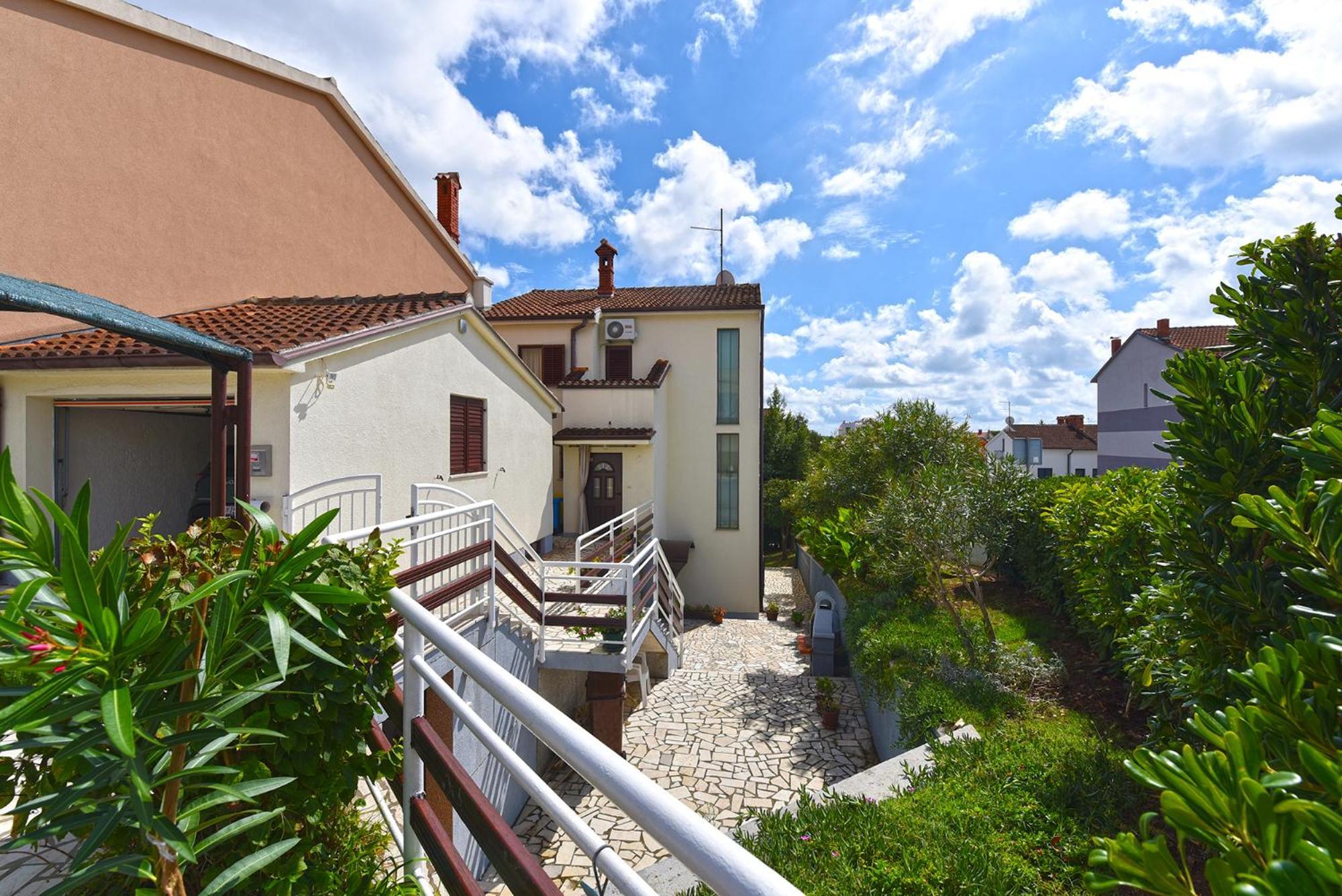Apartment Zeljko 34 Pula Bagian luar foto
